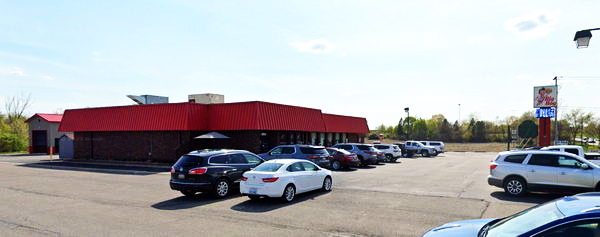 Big Boy Restaurants (Elias Brothers, Elias Bros) - Tecumseh - 2701 E Monroe Rd (newer photo)
